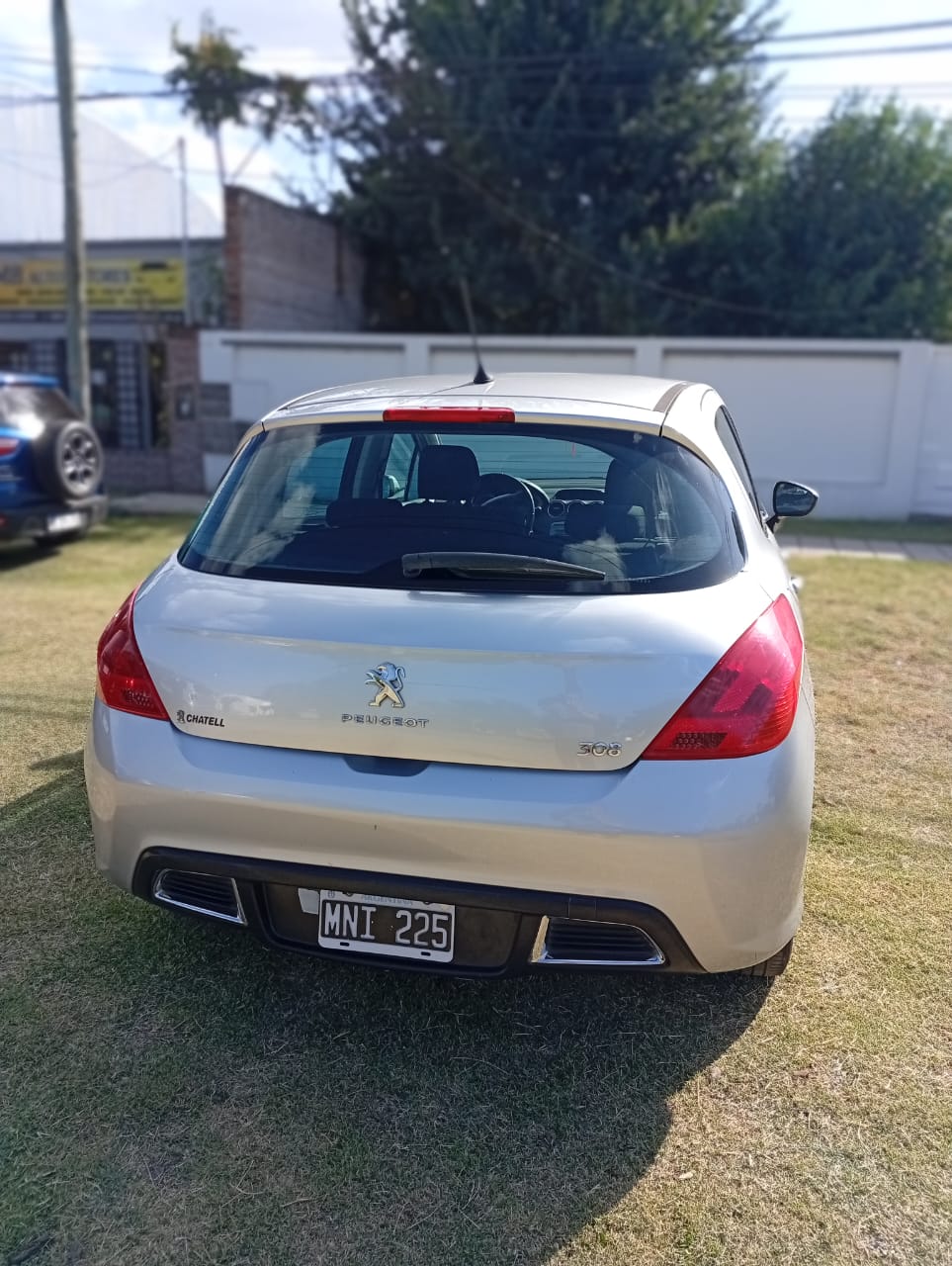 PEUGEOT 208 2013